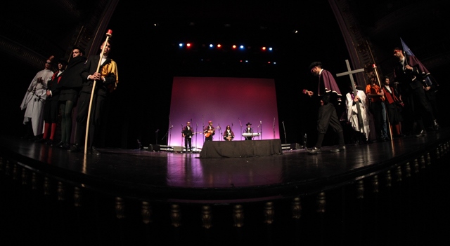 Imagem número 3 da galeria 1º de Dezembro