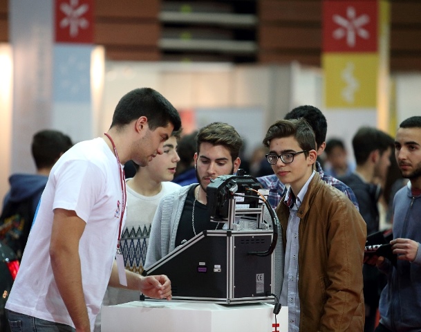 Imagem número 7 da galeria 4U