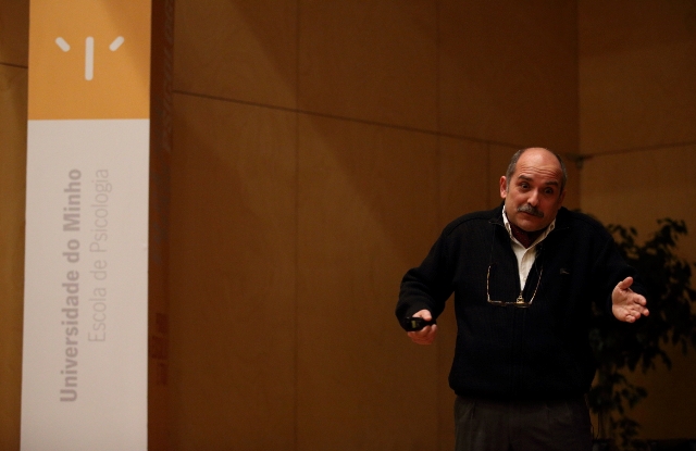 Imagem número 7 da galeria Aniversário Escola de Psicologia