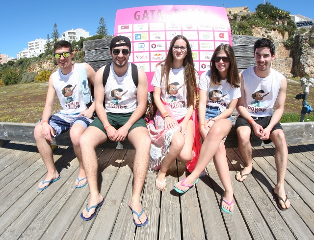 Imagem número 3 da galeria Gata na Praia