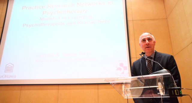 Imagem número 7 da galeria Aniversário Escola de Psicologia