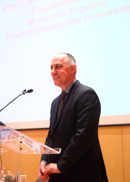 Imagem número 8 da galeria Aniversário Escola de Psicologia