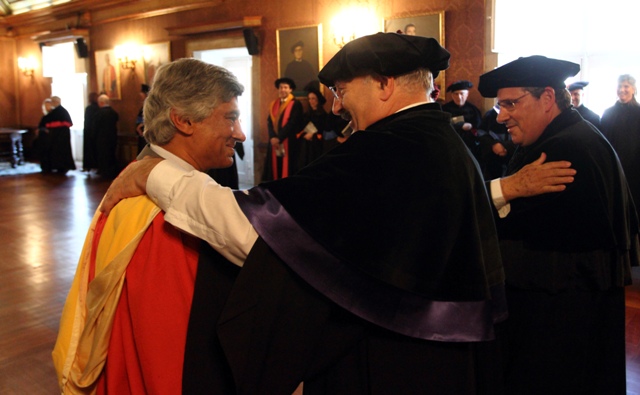 Imagem número 5 da galeria Doutoramentos Honoris Causa