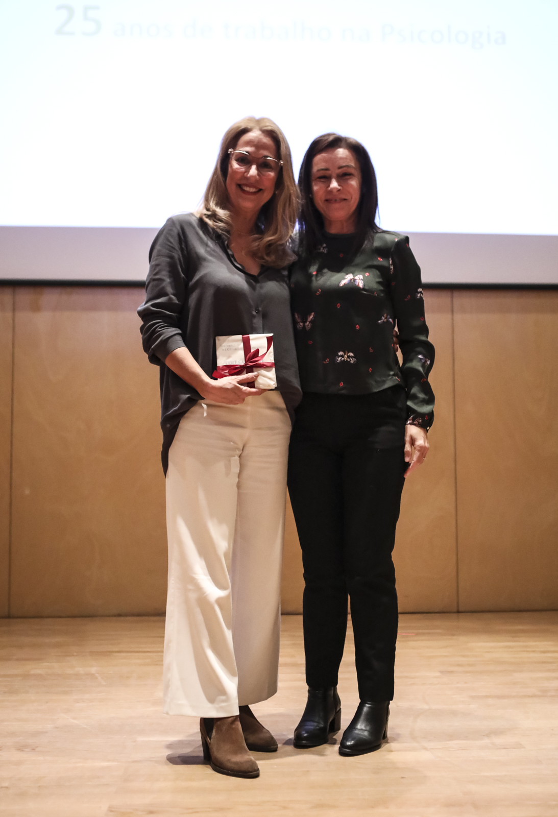 Imagem número 9 da galeria Aniversário Escola de Psicologia