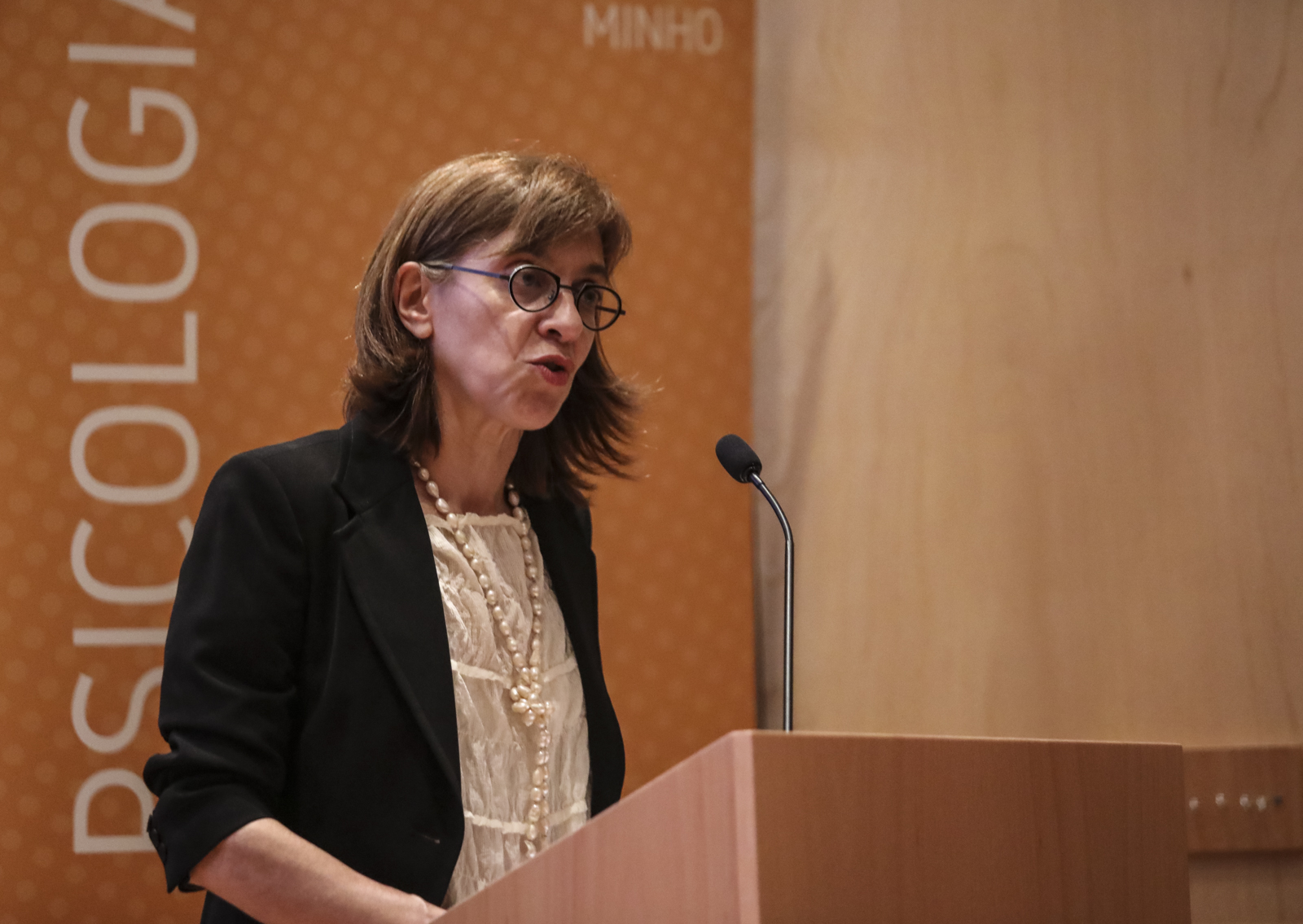 Imagem número 2 da galeria Aniversário Escola de Psicologia