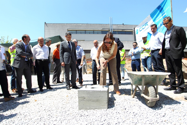 Imagem número 3 da galeria Lançamento da primeira pedra da biblioteca em Azurém