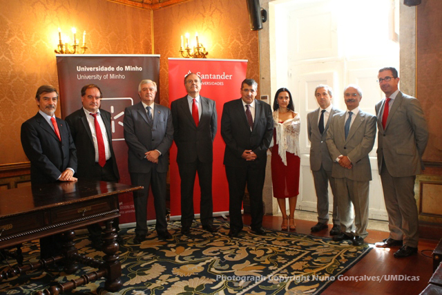 Imagem número 10 da galeria Assinatura Protocolo Santander