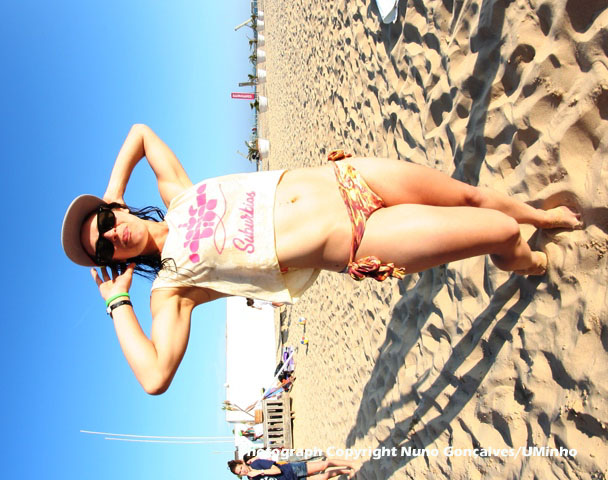 Imagem número 8 da galeria Gata na Praia