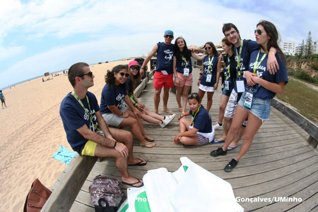 Imagem número 1 da galeria Gata na Praia