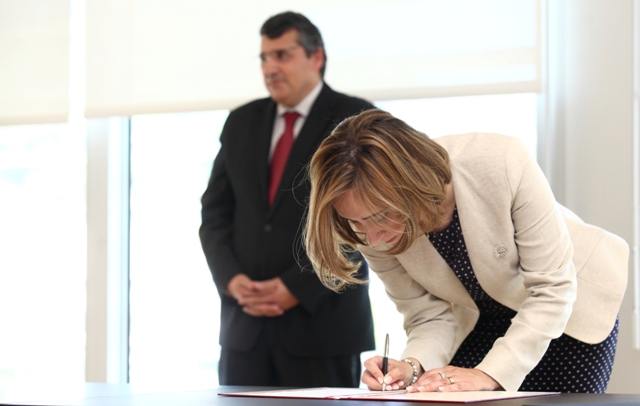 Imagem número 3 da galeria Tomada de posse Presidência da Escola de Direito