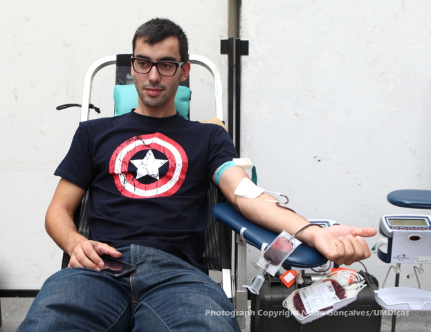 Imagem número 10 da galeria Dádiva de Sangue