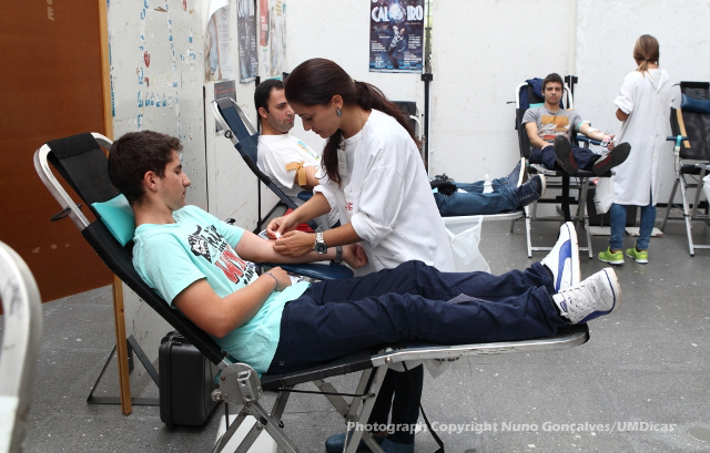 Imagem número 10 da galeria Dádiva de Sangue