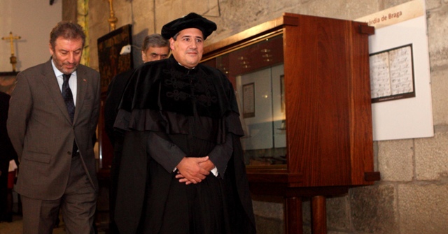 Imagem número 2 da galeria Tomada de Posse Reitor