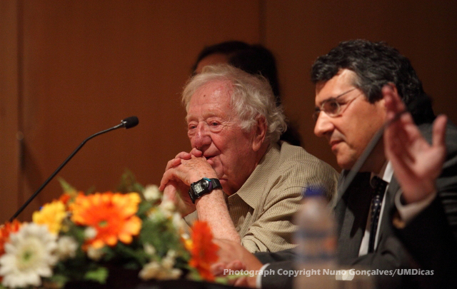 Imagem número 2 da galeria Nobel da Medicina visita UMinho