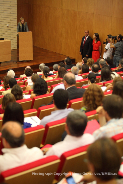 Imagem número 3 da galeria Ministra da Justiça visita UMinho