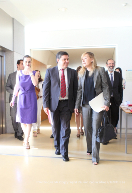 Imagem número 6 da galeria Ministra da Justiça visita UMinho