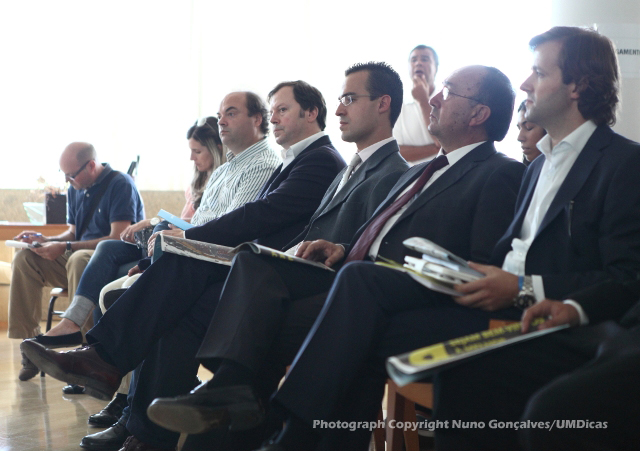 Imagem número 4 da galeria Protocolo Cartão Jovem AAUM