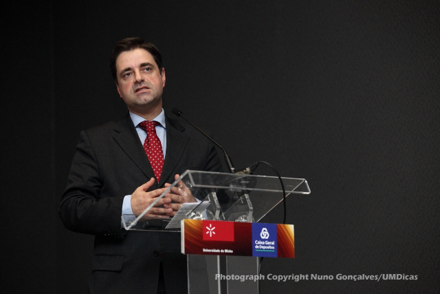 Imagem número 2 da galeria Protoclusters em Português