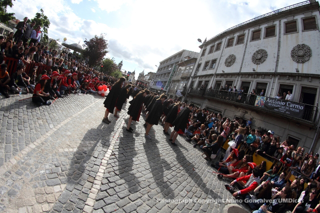 Imagem número 1 da galeria Cortejo