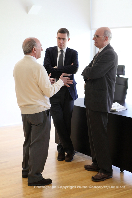 Imagem número 1 da galeria Apresentação do livro 