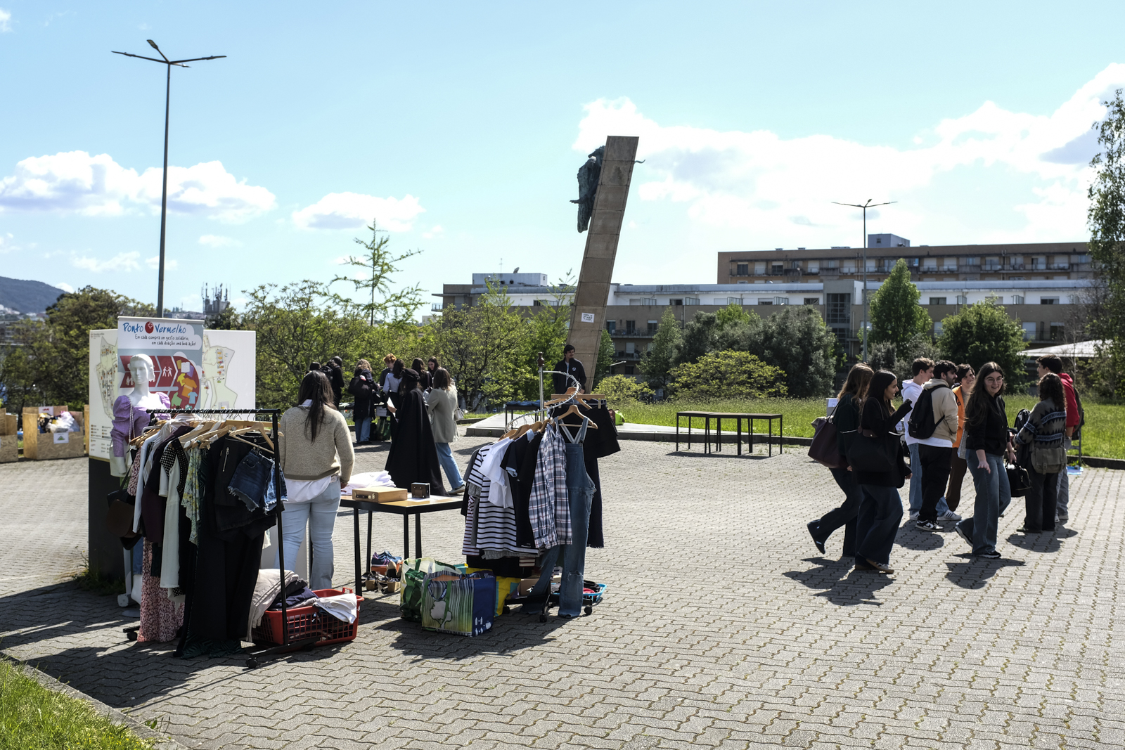 Imagem número 5 da galeria Feira de 2ª Mão AAUMinho