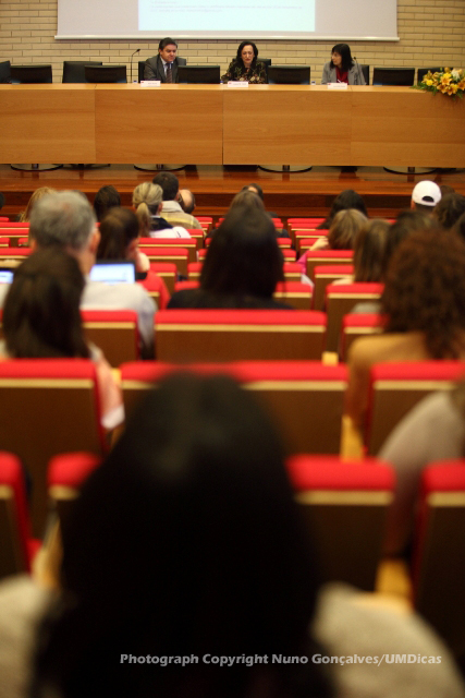 Imagem número 3 da galeria Procuradora Geral da República visita Escola de Direito