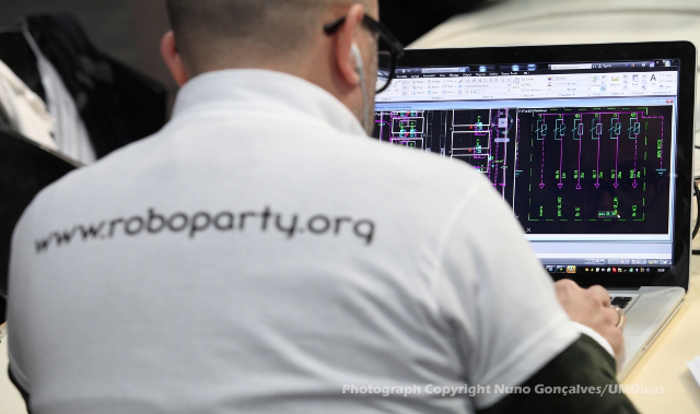 Imagem número 2 da galeria Roboparty