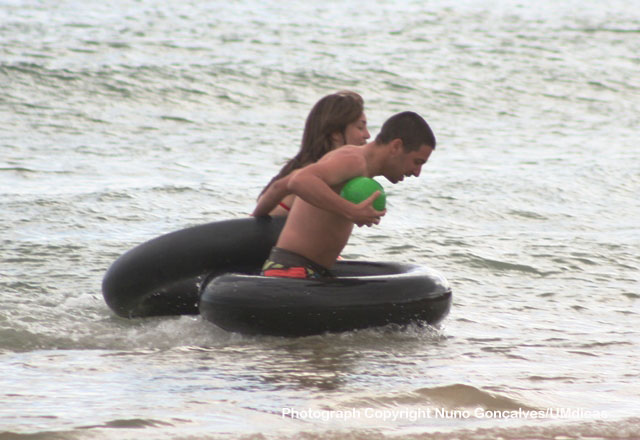 Imagem número 8 da galeria Gata na Praia