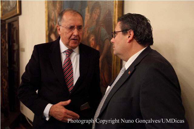 Imagem número 10 da galeria Apresentação do livro de José Mendes