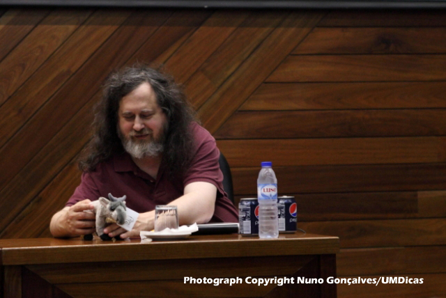 Imagem número 4 da galeria CESIUM  Richard Stallman