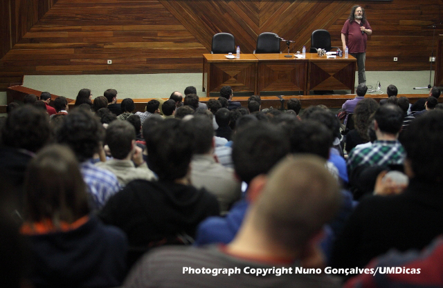 Imagem número 2 da galeria CESIUM  Richard Stallman