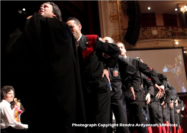 Imagem número 2 da galeria FITU