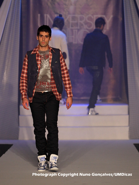 Imagem número 4 da galeria University Fashion