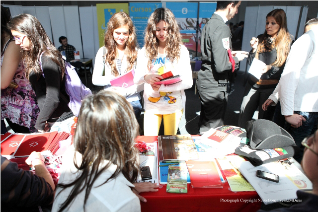Imagem número 2 da galeria Feira de ensino Escola D. Maria II