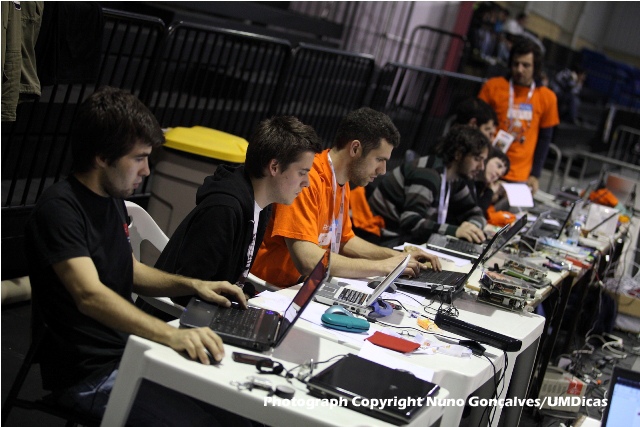 Imagem número 4 da galeria Roboparty