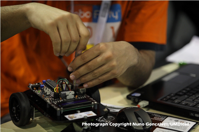 Imagem número 7 da galeria Roboparty