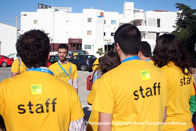 Imagem número 1 da galeria Gata na Praia