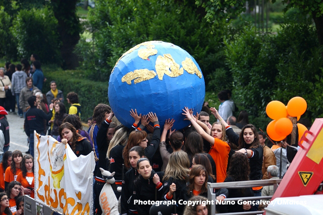Imagem número 4 da galeria Cortejo