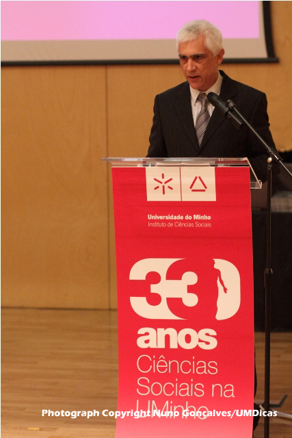 Imagem número 2 da galeria Entrega de diplomas ICS