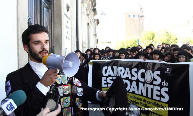 Imagem número 1 da galeria Manifestação AAUM
