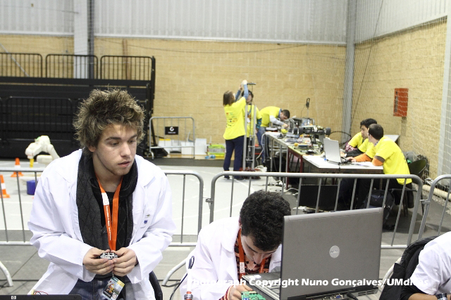 Imagem número 4 da galeria Roboparty