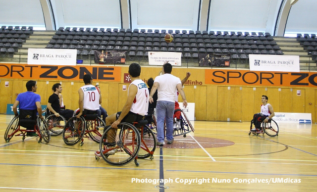Imagem número 1 da galeria Torneio de Basquetebol Adaptado