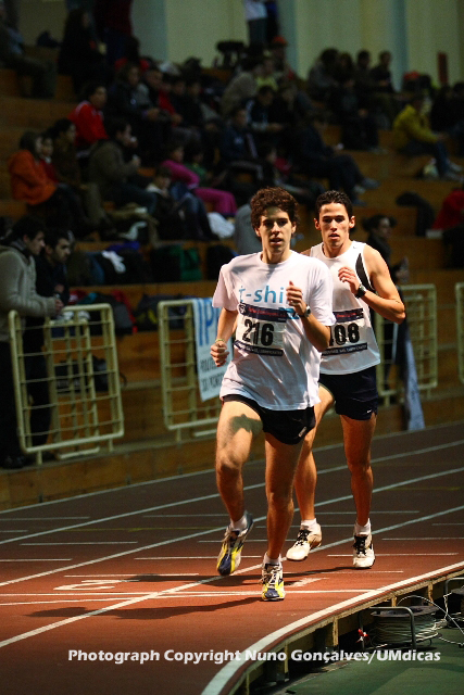 Imagem número 1 da galeria CNU de Atletismo Pista Coberta