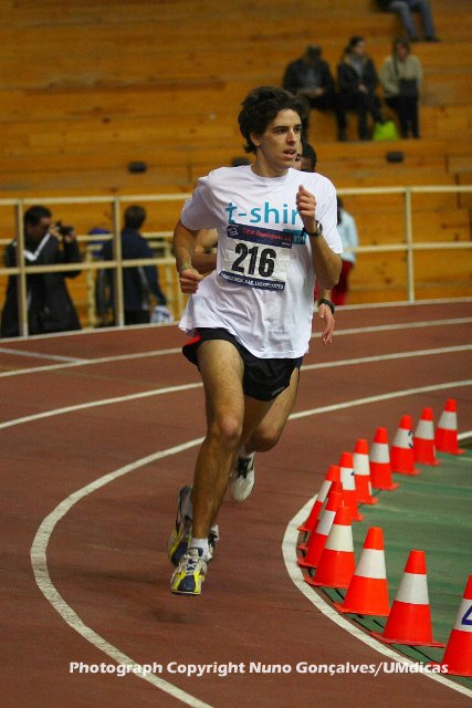 Imagem número 4 da galeria CNU de Atletismo Pista Coberta