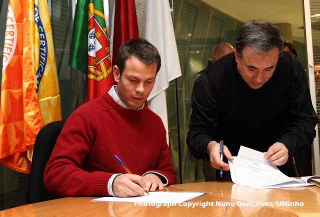 Imagem número 2 da galeria Assinatura de contratos SASUM