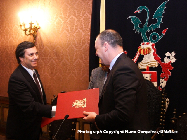 Imagem número 2 da galeria Protocolo Alumni UMinho