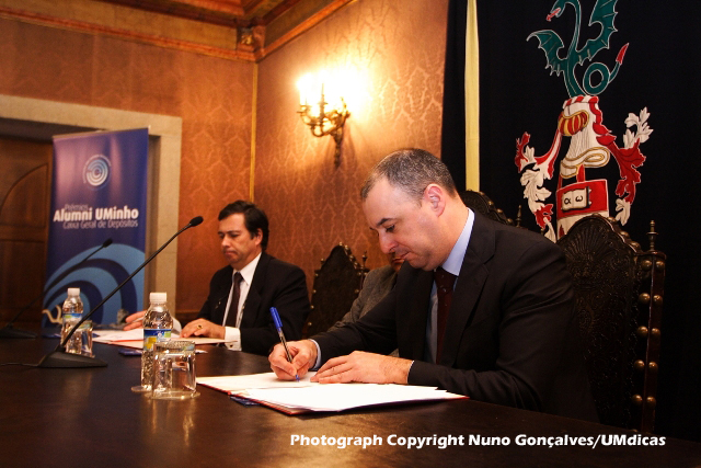 Imagem número 4 da galeria Protocolo Alumni UMinho