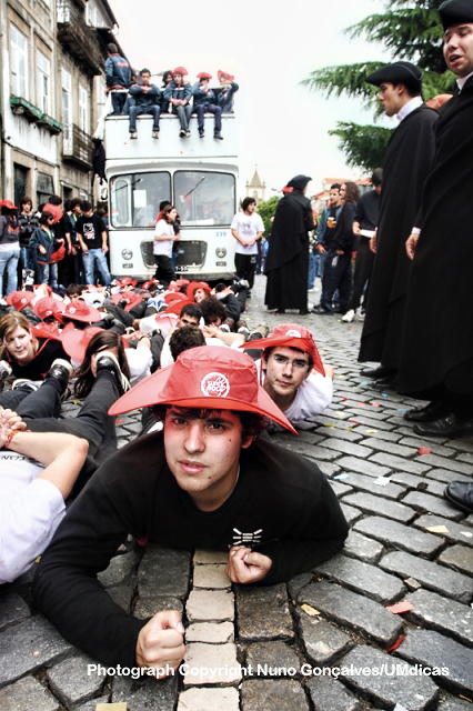 Imagem número 2 da galeria Cortejo