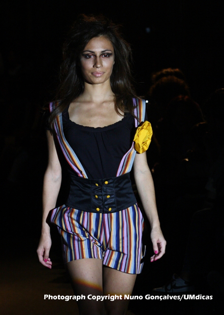 Imagem número 10 da galeria Desfile de Moda Finalistas Design