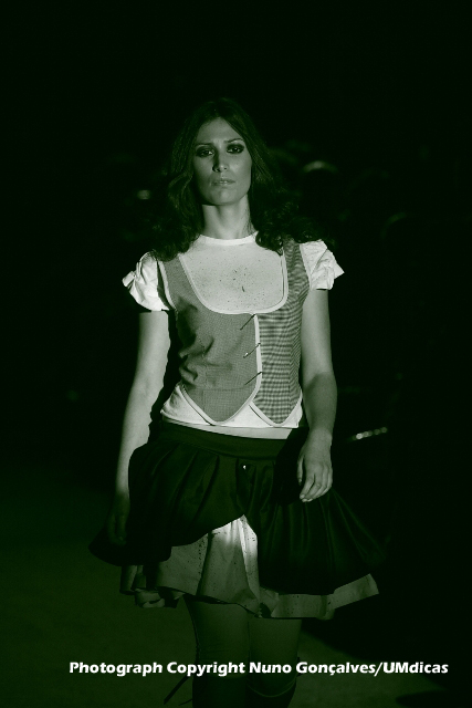 Imagem número 10 da galeria Desfile de Moda Finalistas Design